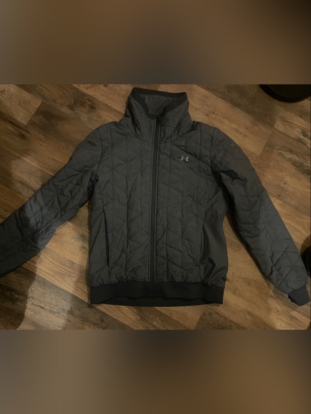 Under Armour women’s  Quilted Charcoal Black Puffer Jacket